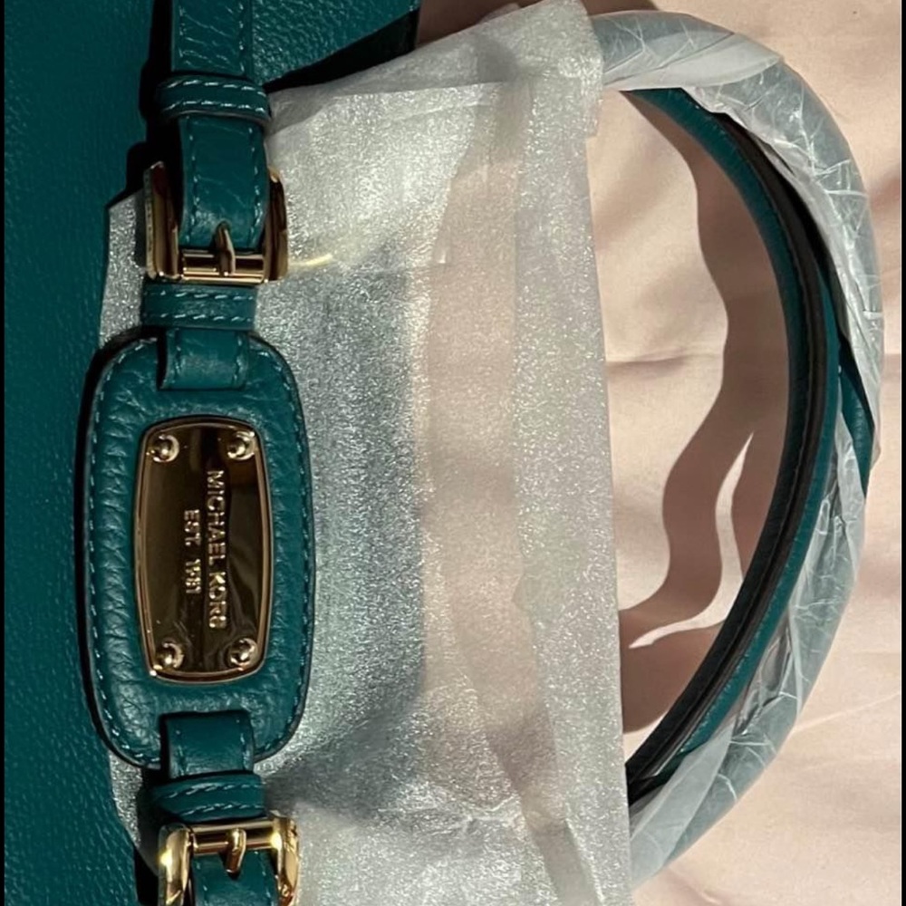 Michael Kors womens bag